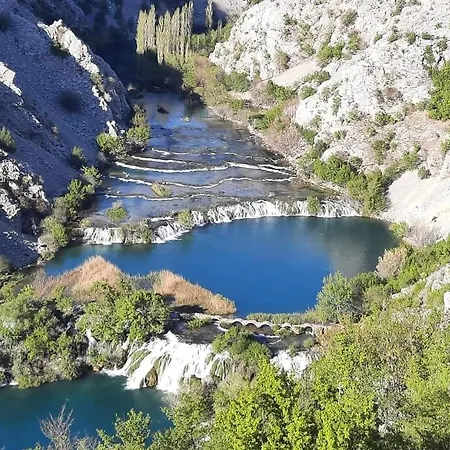 Olivia Apartamento Starigrad Paklenica