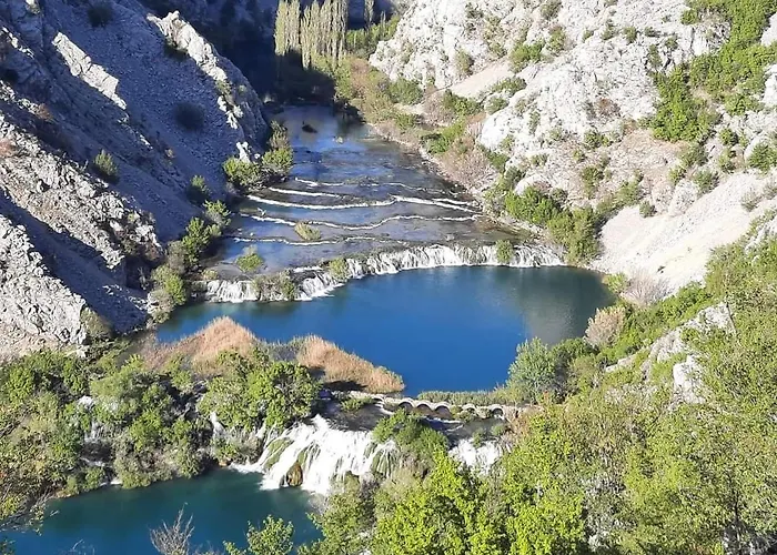 Olivia Appartamento Starigrad Paklenica
