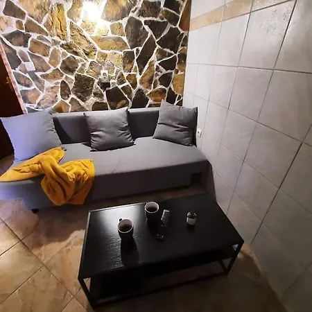 Olivia Apartment